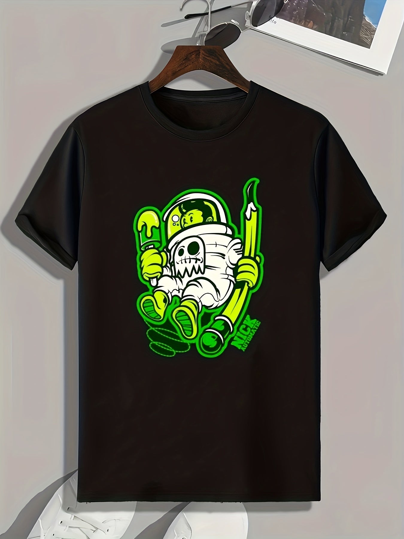 Cartoon Print Men's Graphic T-Shirt for Summer