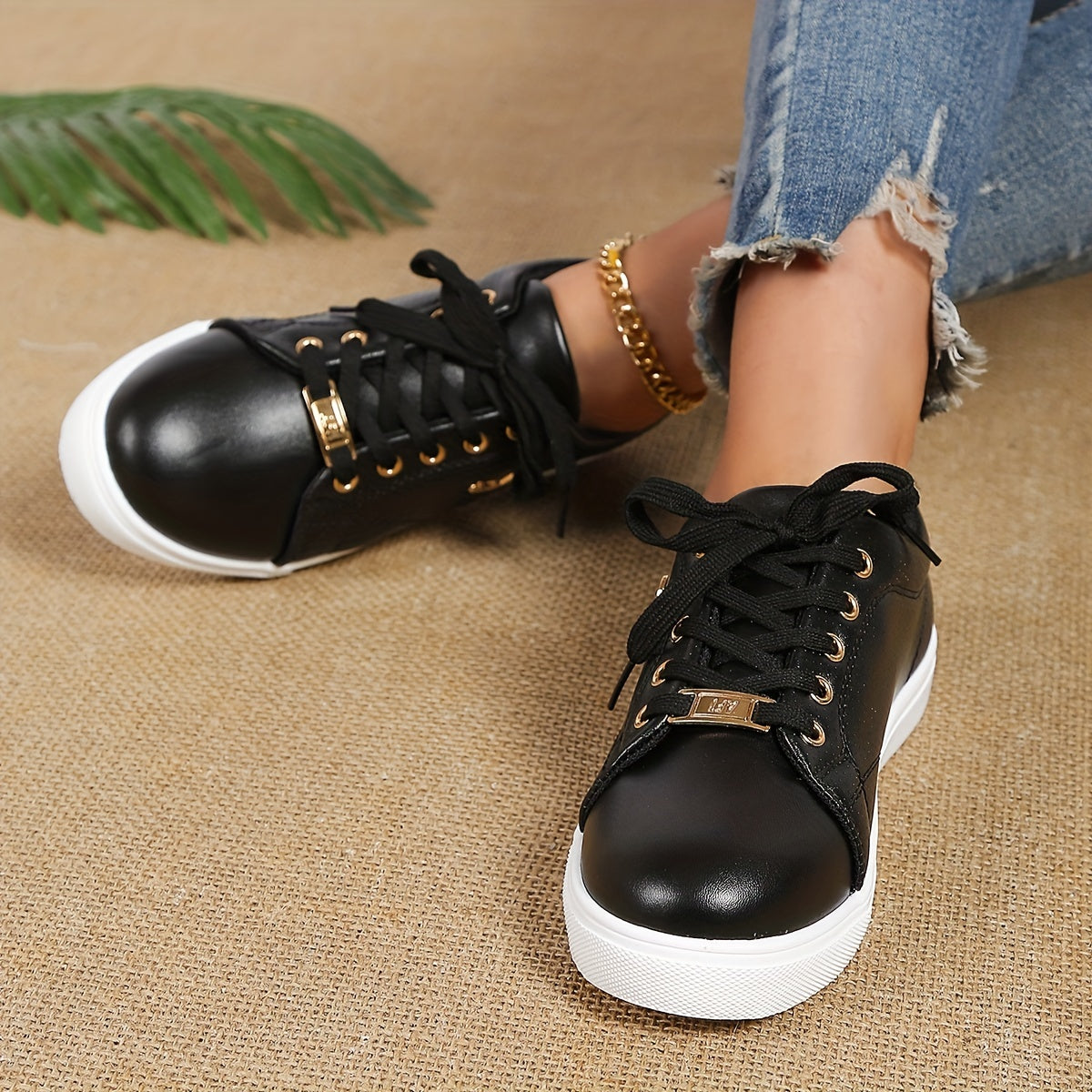Women's Lightweight Flat Skate Shoes Low Top Sneakers
