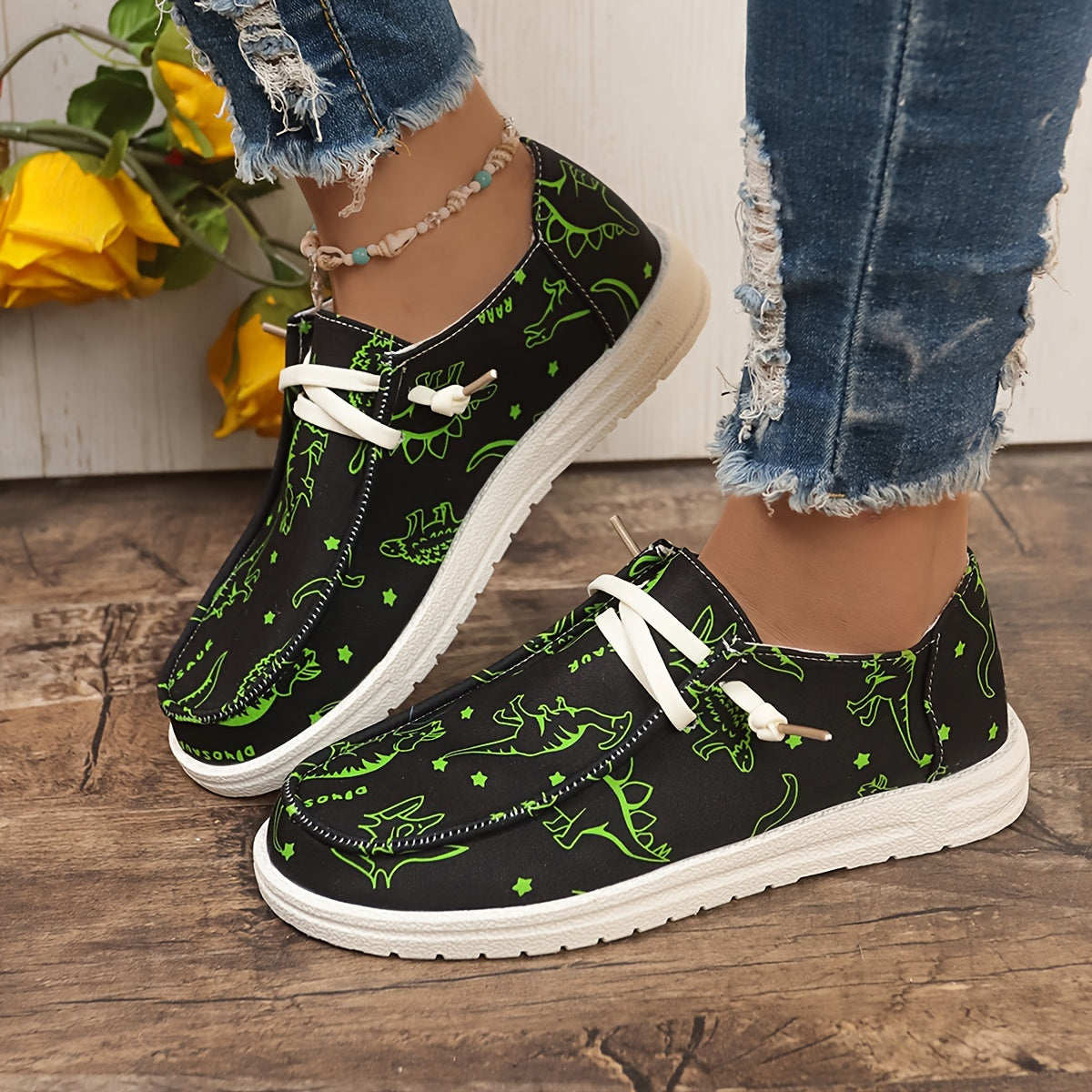 Women's Skateboard Shoes Dinosaur & Star Pattern Flat Lace-up Canvas Shoes