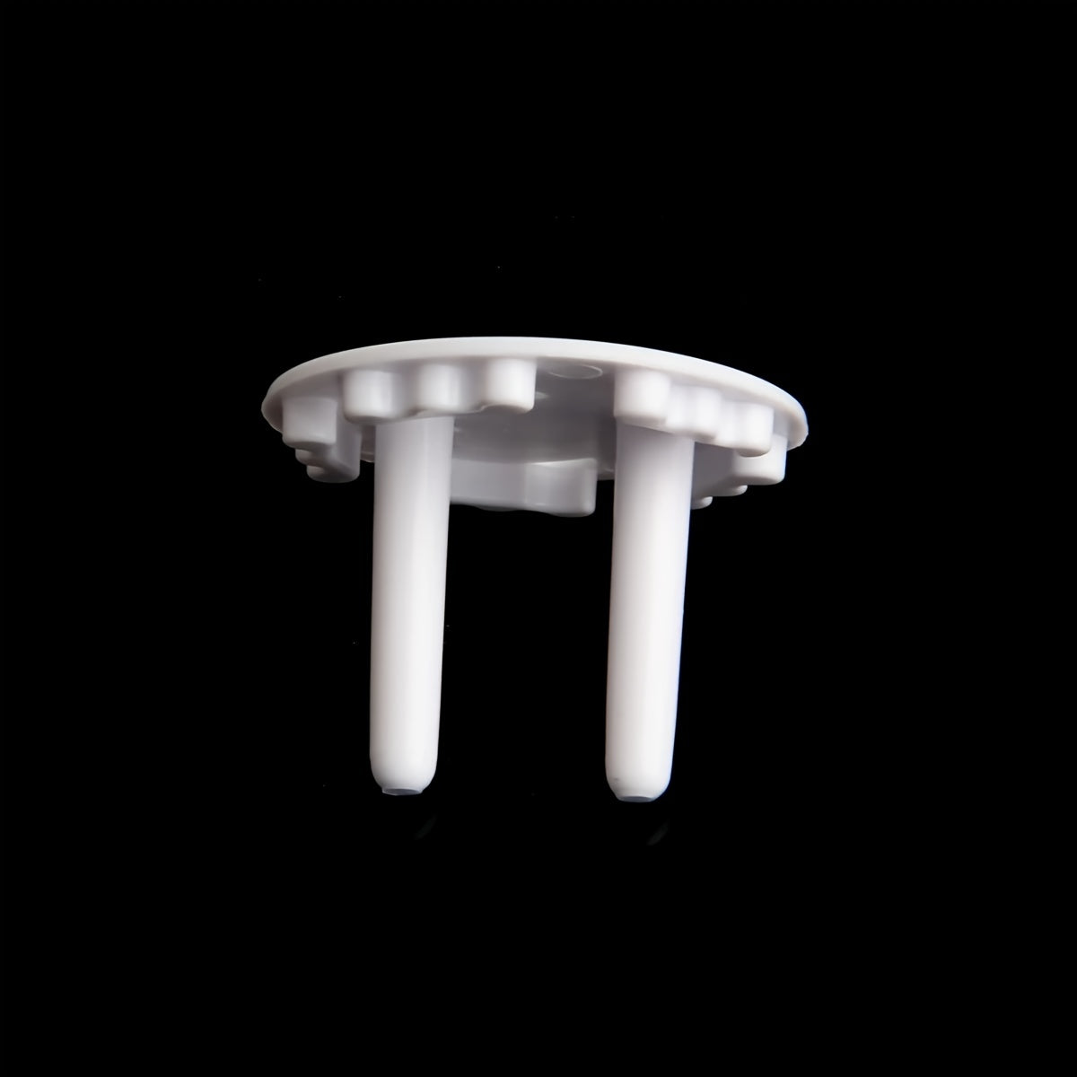 10pcs Round Baby Socket Cover Bear 2 Pin Hole Power Protection Cover
