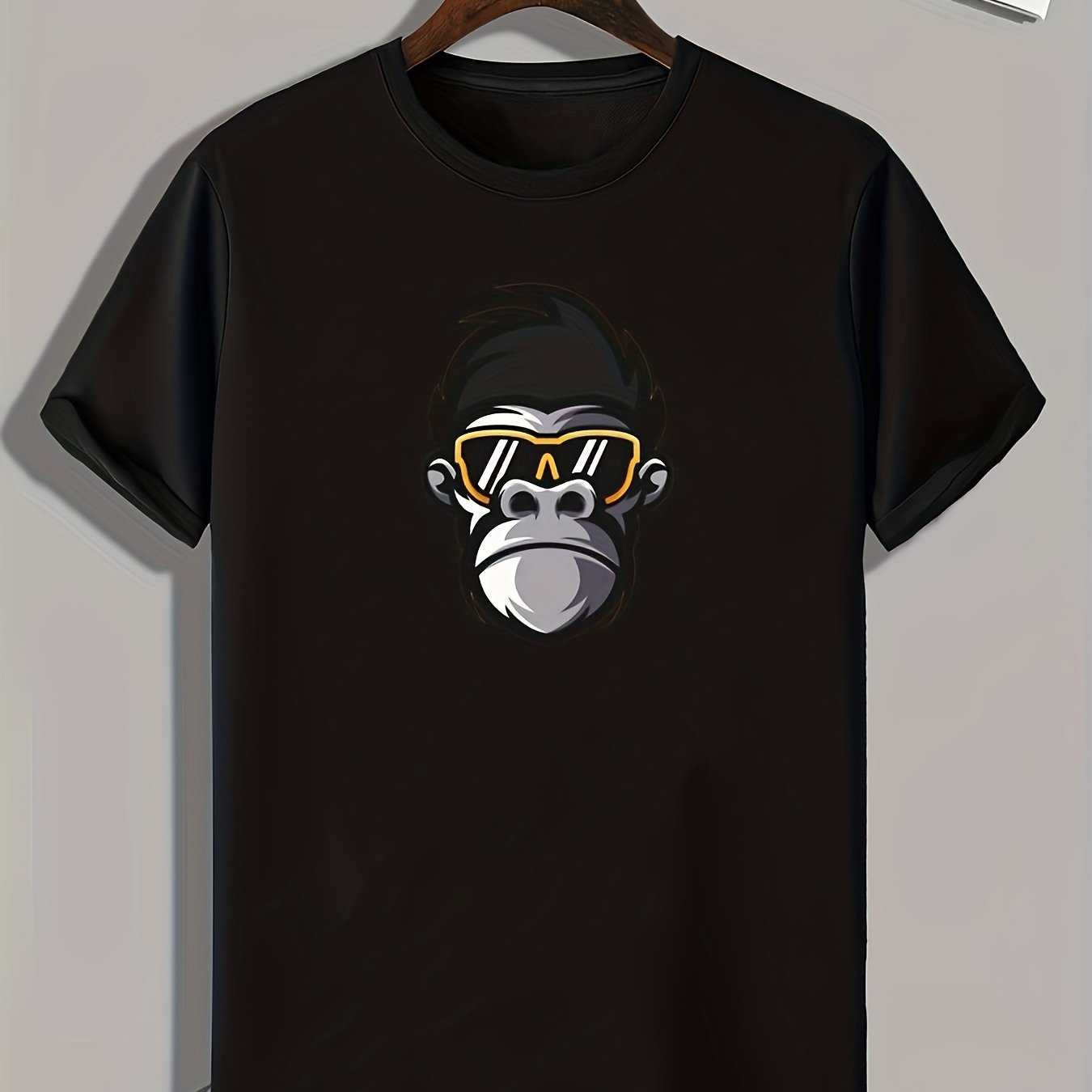 Monkey Print Men's Comfy T-shirt for Outdoor Summer