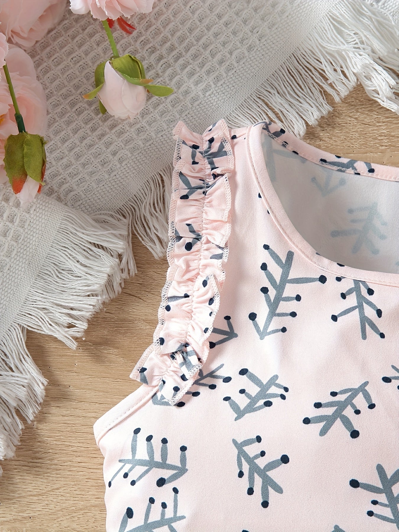 Girls' 2pc Geometric Pattern Pajama Set