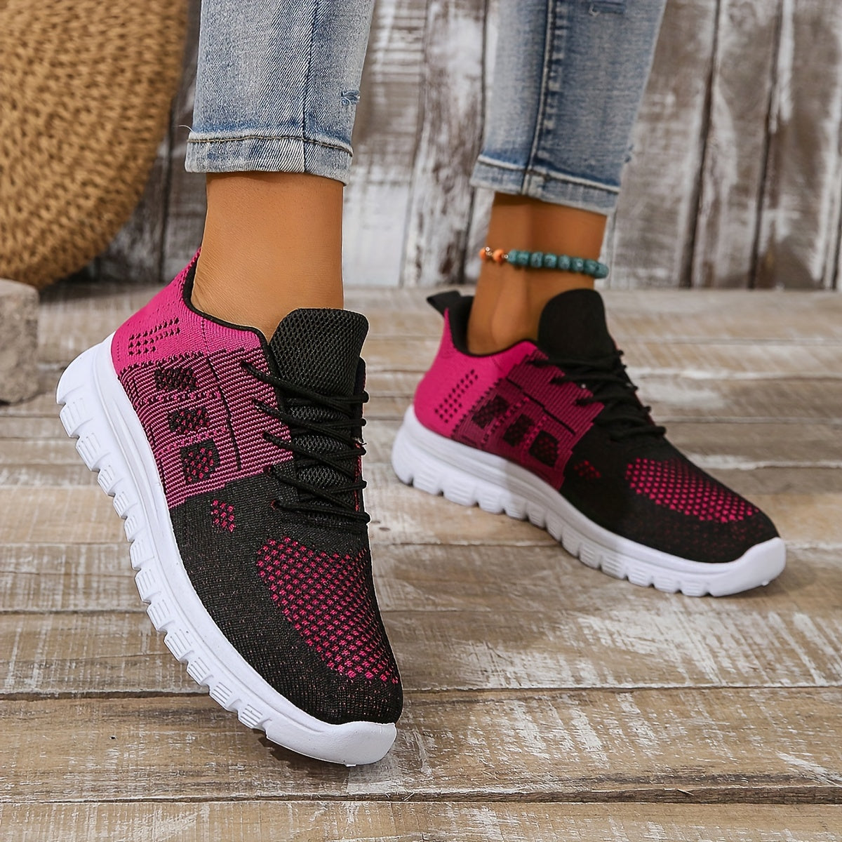 Women's Mesh Breathable Running Shoes Lightweight Non Slip Outdoor Sneakers
