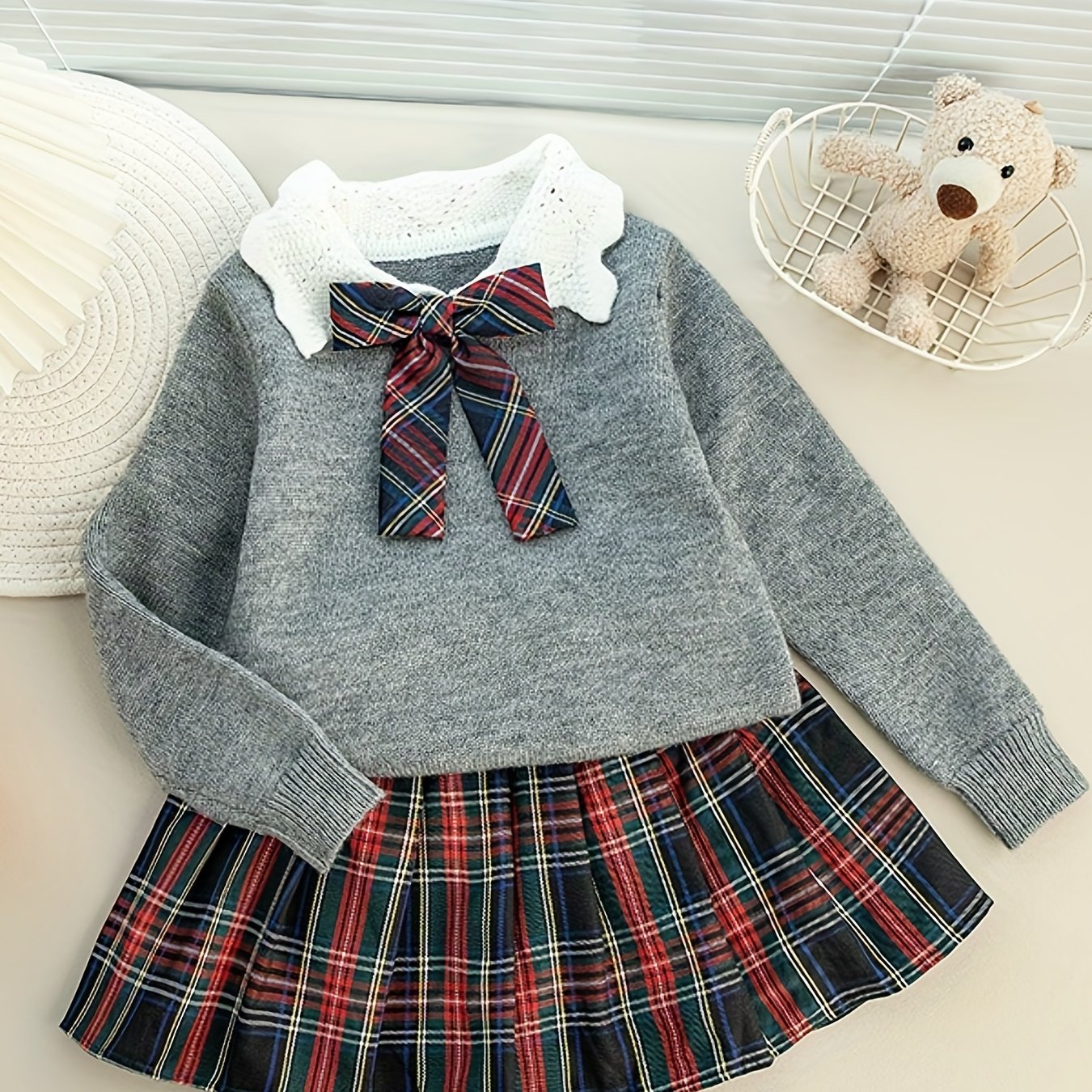 Preppy Style Lace Collar Knit Sweater
