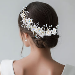 Retro Princess Style Bridal Hair Comb with Sweet and Floral Design