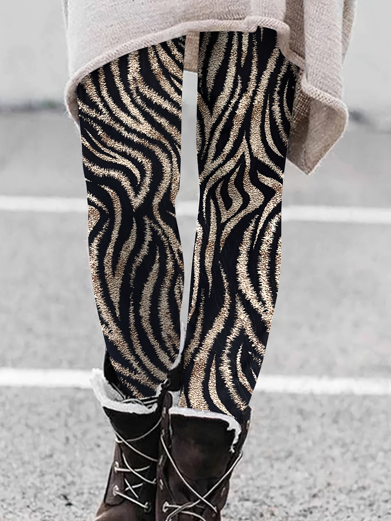 Leopard Print Fleece-Lined High Rise Leggings