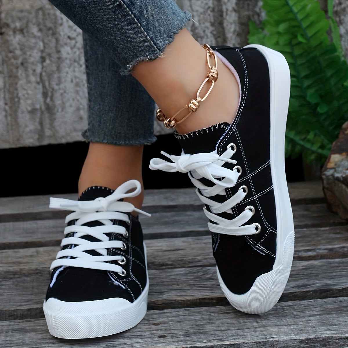 Women's Black Canvas Casual Flat Sneakers