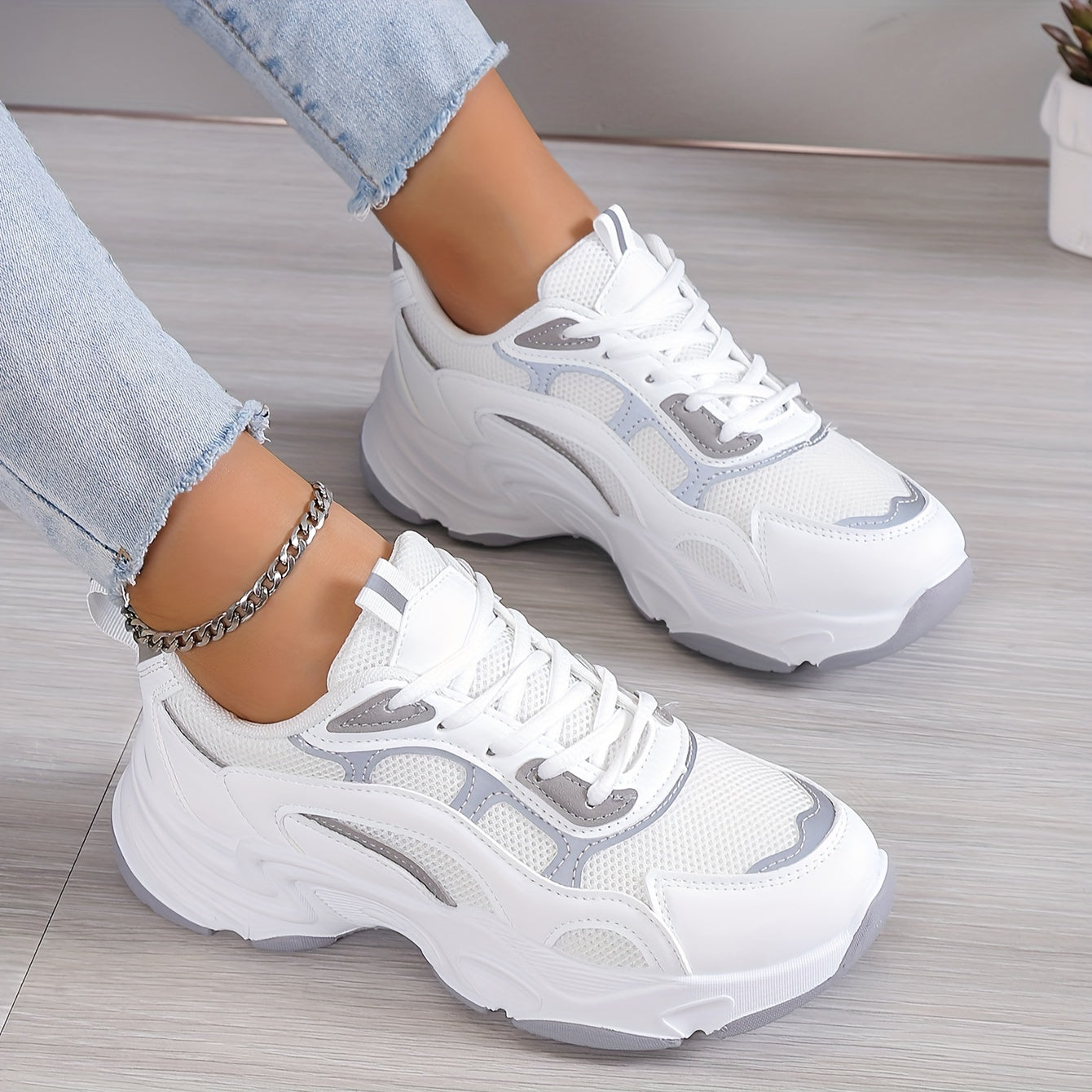 Women's Mesh Chunky Sneakers Breathable Thick Bottom Walking Shoes