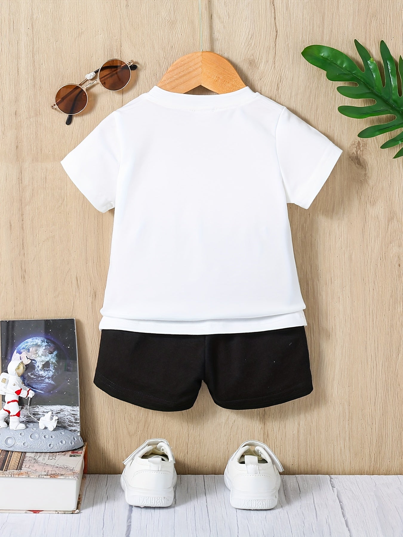 Toddler Bear Graphic T shirt & Shorts Set with Pop Bag and Toy