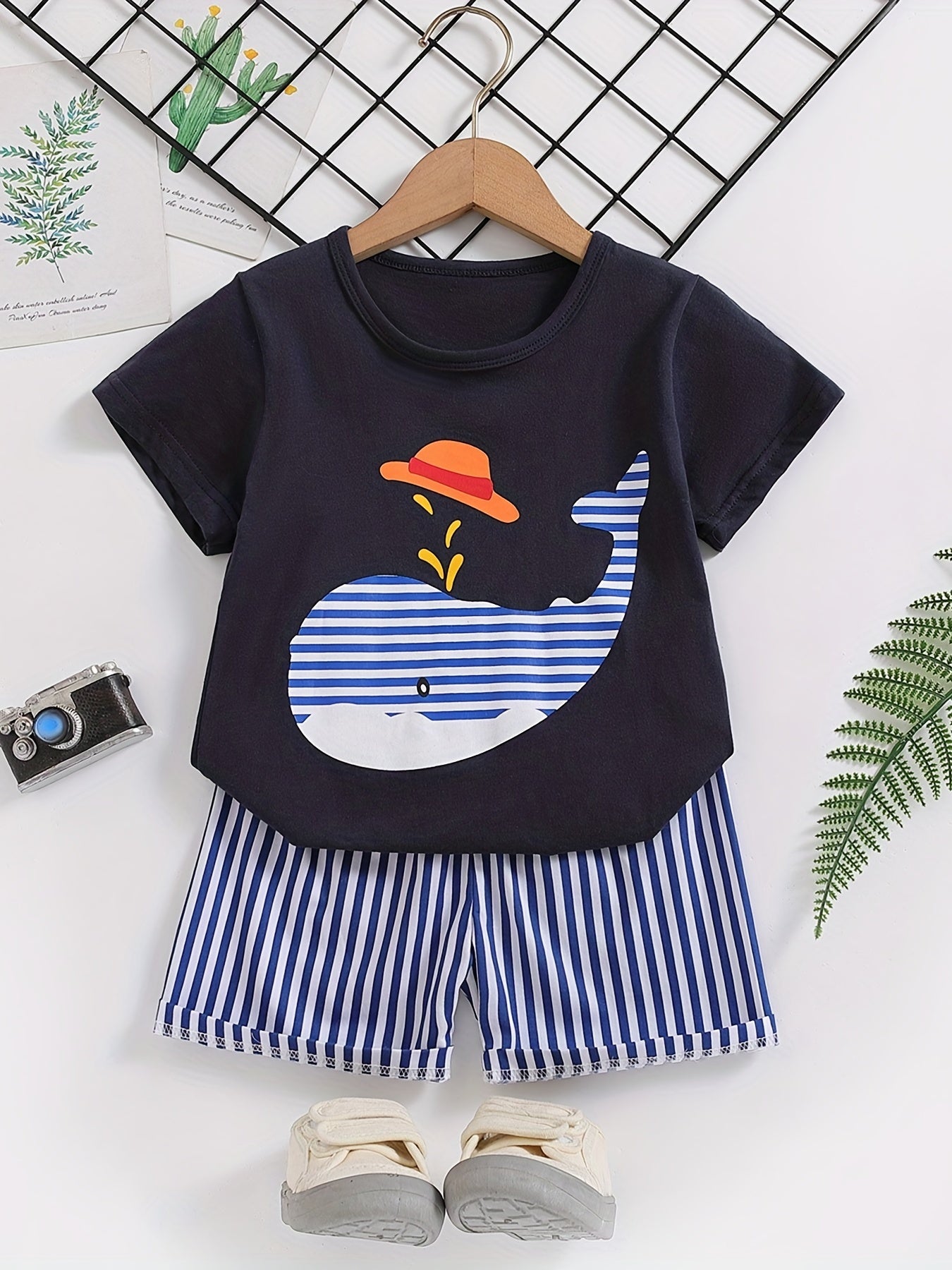 Boys Cartoon Whale Casual Outfit Round Neck T shirt & Striped Shorts