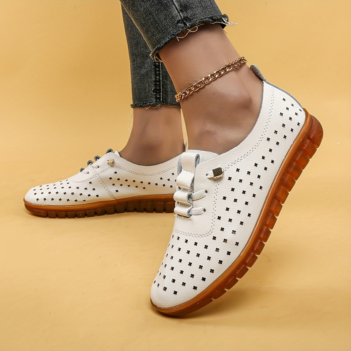 Women's Hollow Out Lace Up Flat Shoes Breathable Low Top Walking Shoes