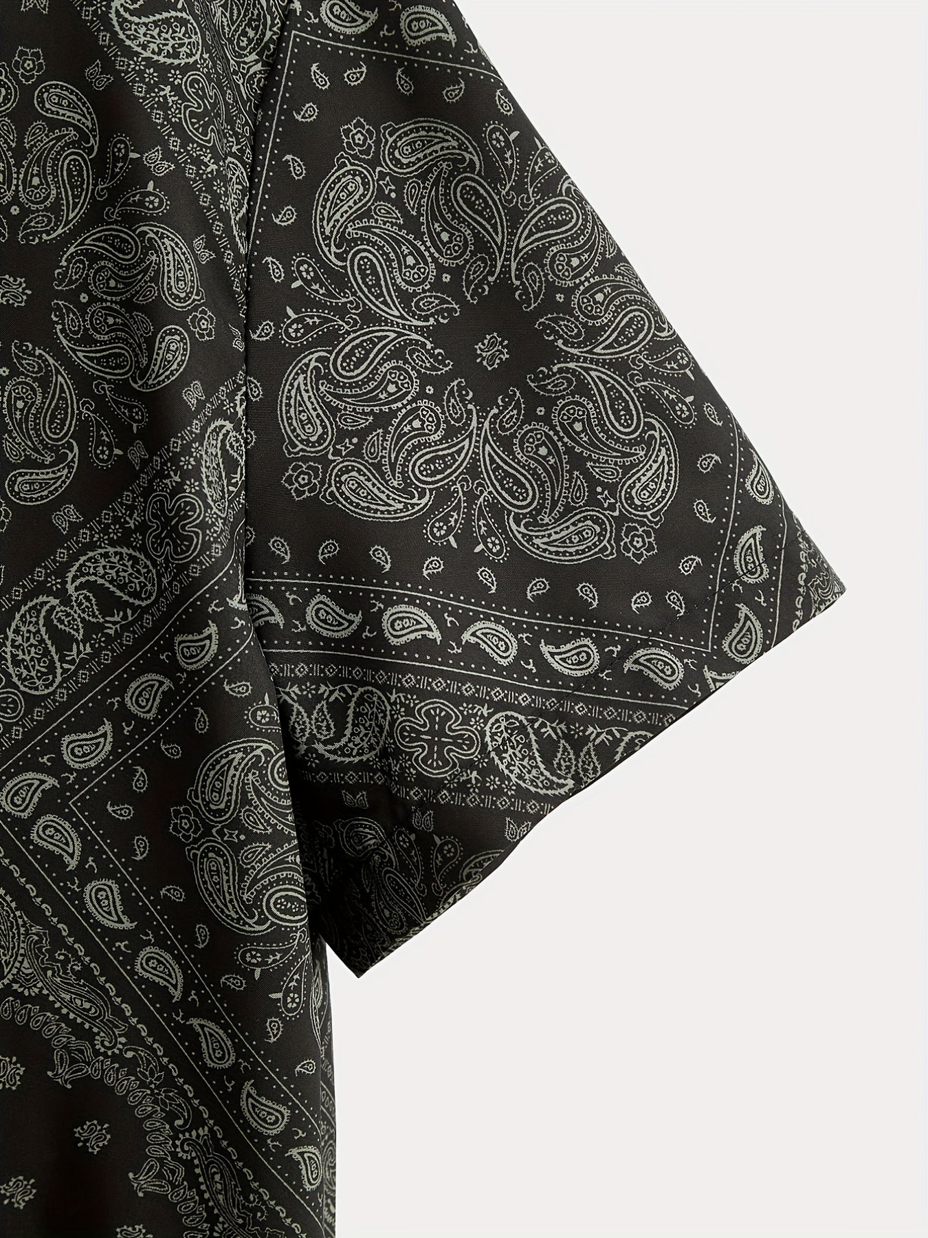 Paisley Print Men's Hawaiian Shirt for Summer Vacation