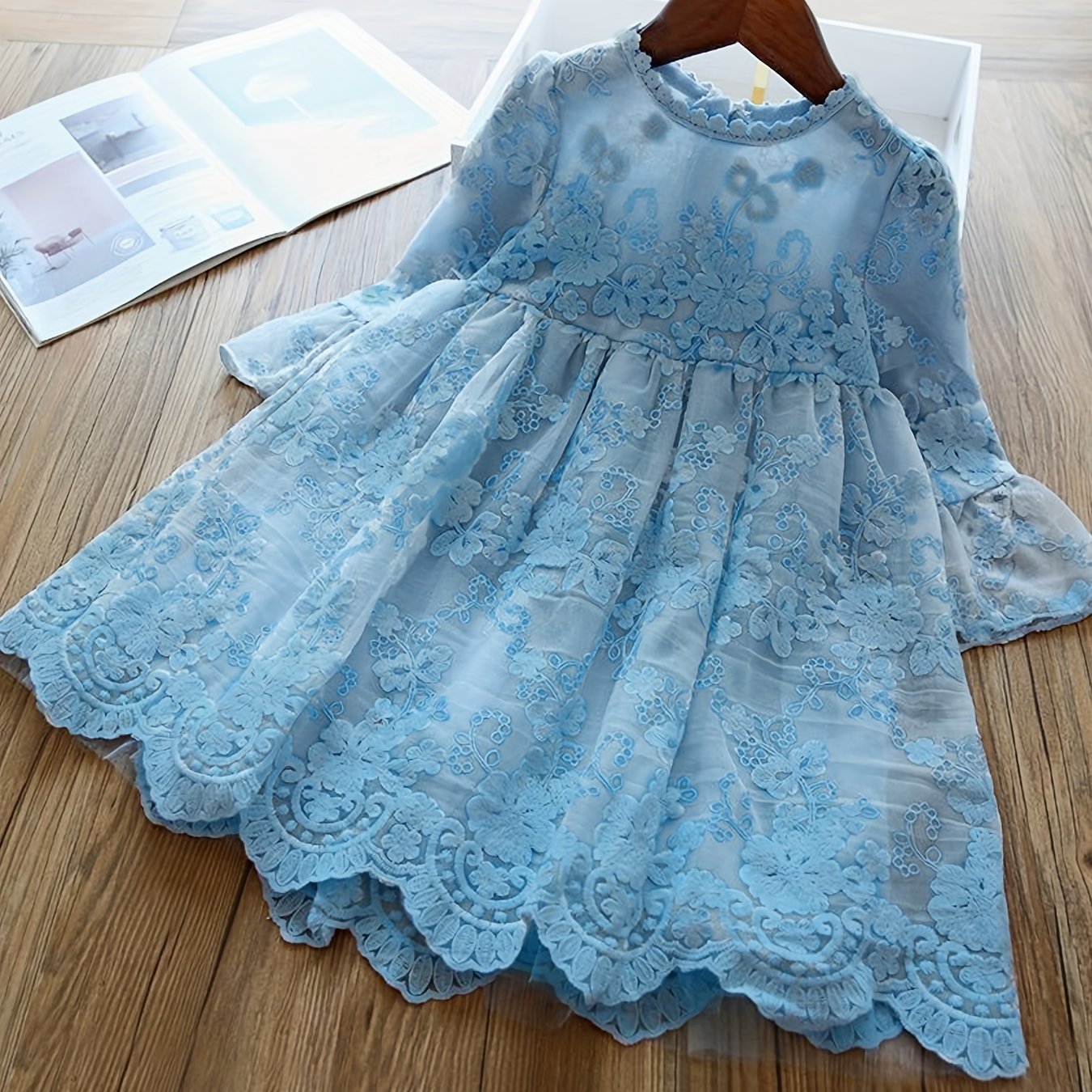 Girls' Lace Embroidery Flare Princess Dress - Birthday Gift