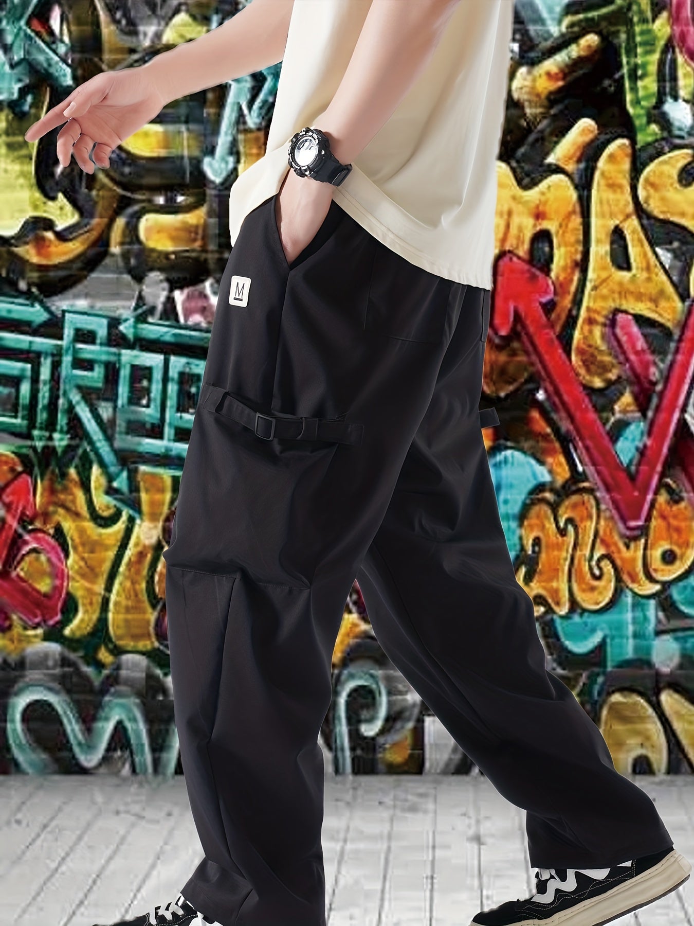 Men's Straight Leg Cargo Pants with Flap Pockets