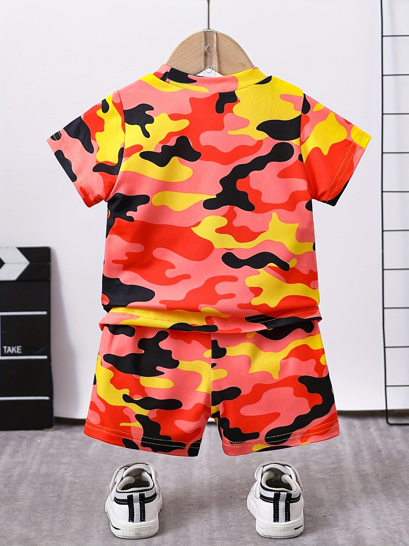 2pcs 'Mama's Little Man' Camo T-shirt & Shorts Set for Baby Boys