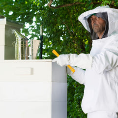 Professional Large Beekeeping Suit Breathable Bee Proof Suit Smock With Veil