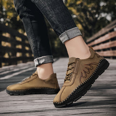 Men's Flame Pattern Hiking Shoes Outdoor Non Slip Sneakers