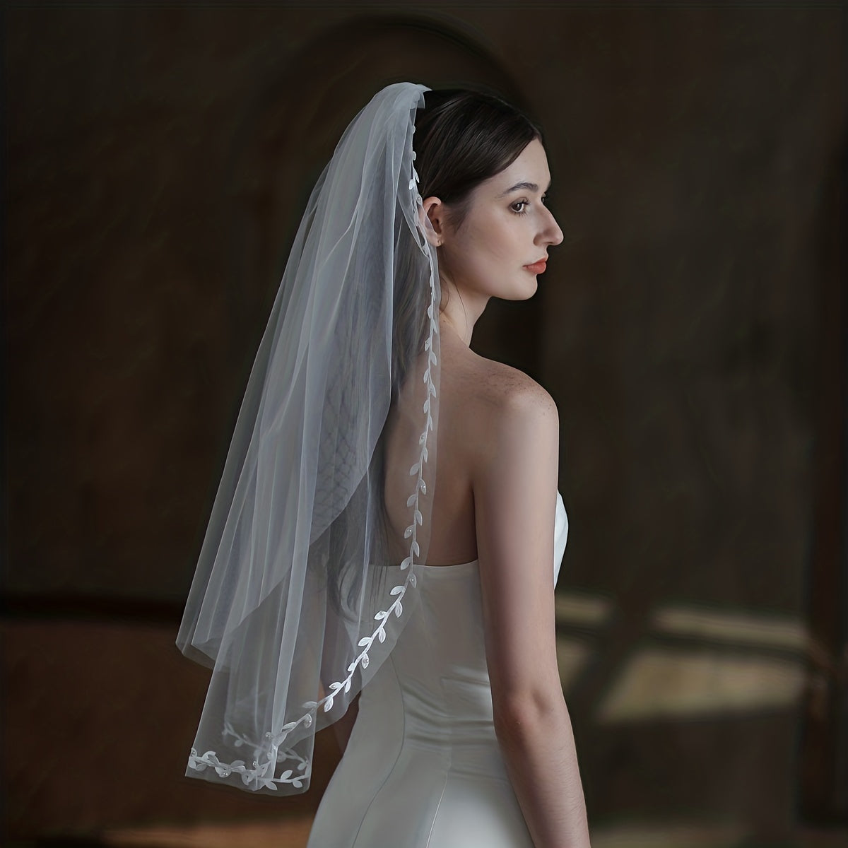 Double Layer Bridal Veil with Leaf Shape Edge Head Piece