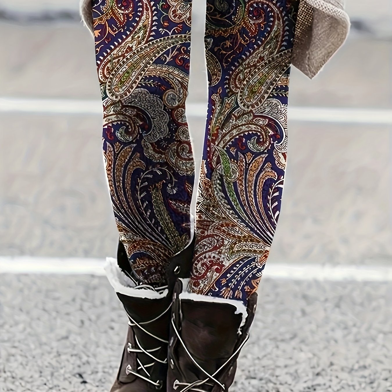 Boho Paisley Print High Rise Plus Leggings