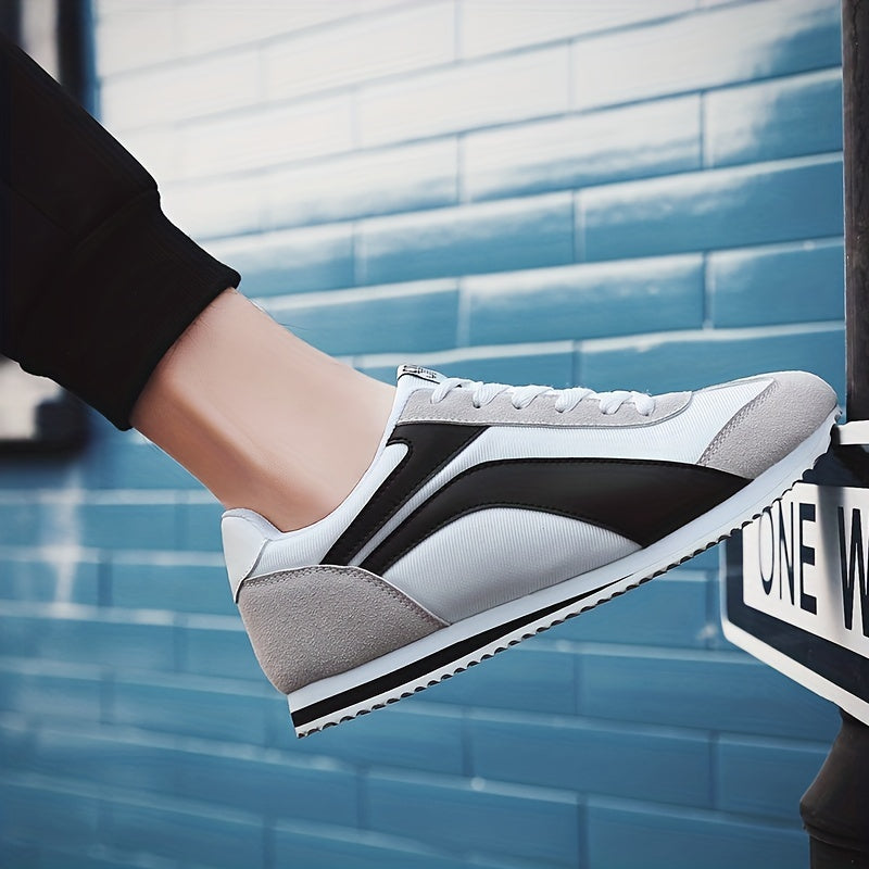 Women's Lace Up Running Shoes Comfortable Flat Shoes Breathable Athletic Sneaker