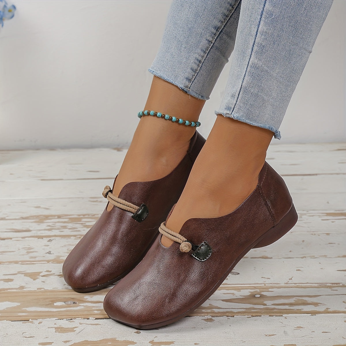 Women's Retro Style Flat Square Toe Slip On Faux Leather Shoes