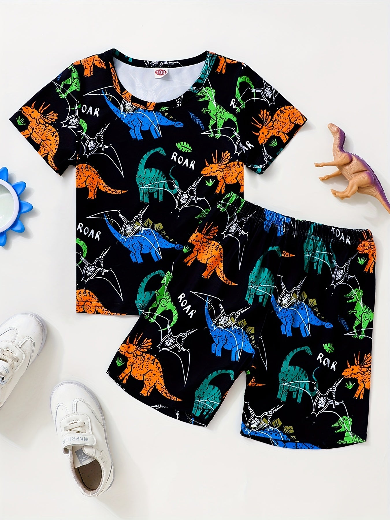 2pcs Boys Dinosaur Graphic Print Tee & Shorts Set Summer Kids Clothes