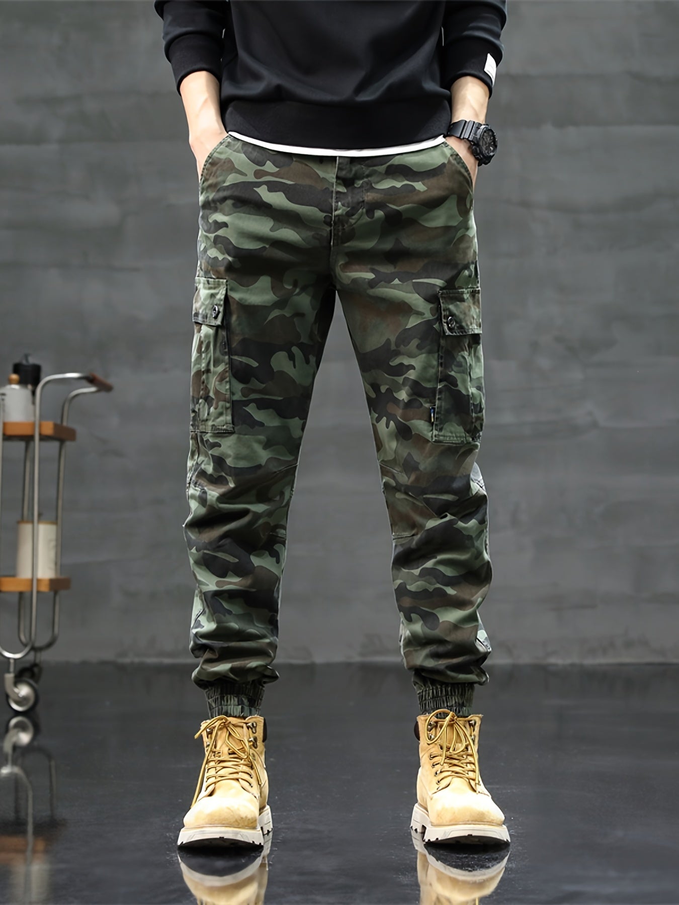 Men's Camo Cargo Pants w/ Pockets for Spring & Fall