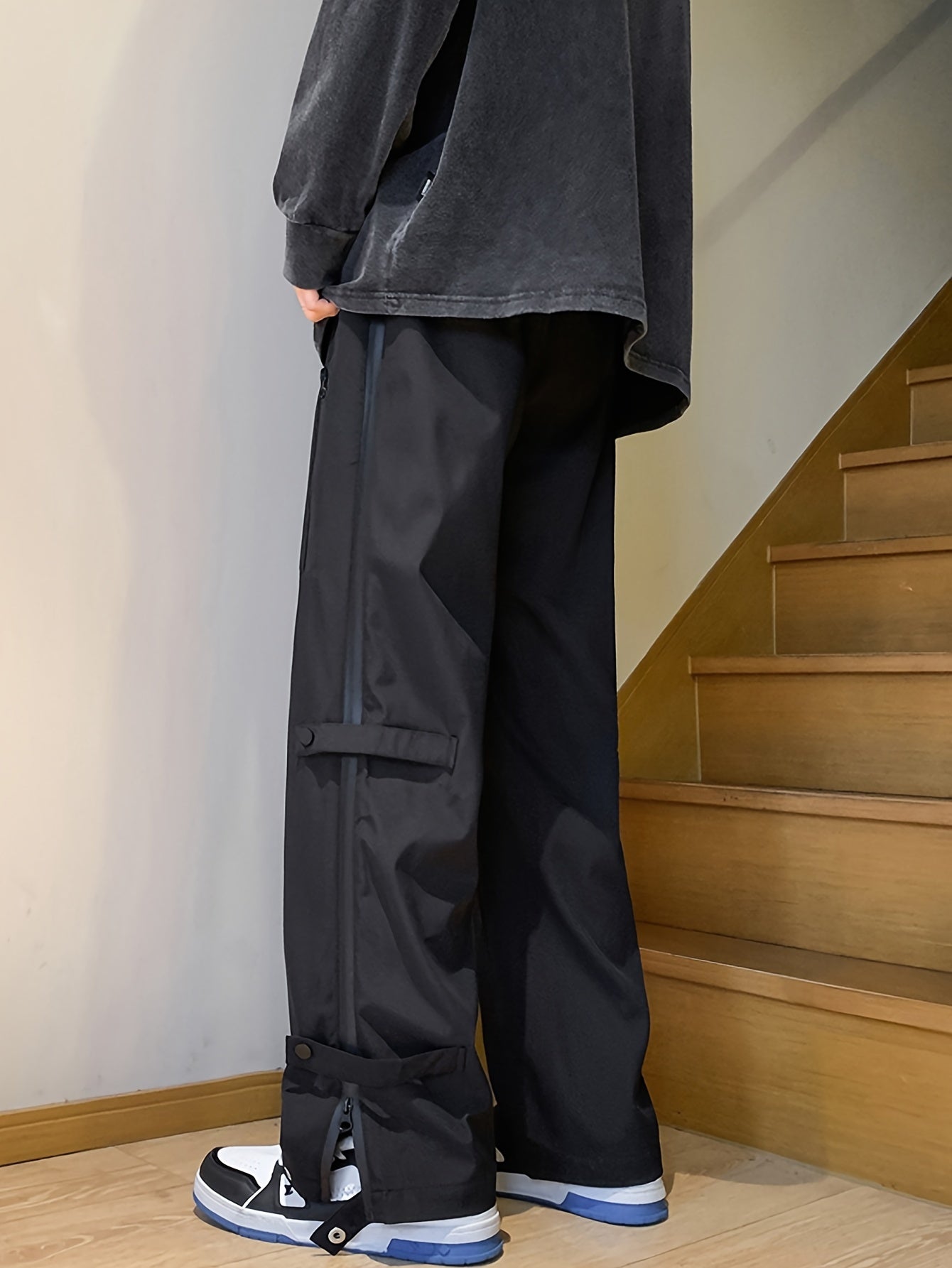 Men's Loose Button Decor Pants Active Breathable Drawstring Trousers