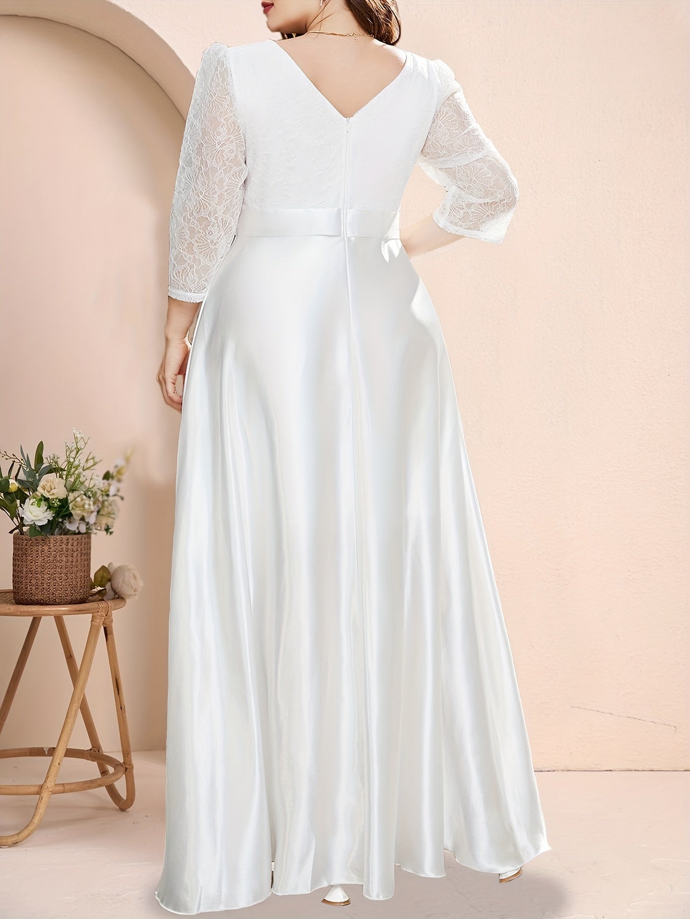 Solid Lace Round Neck Bridesmaid Dress