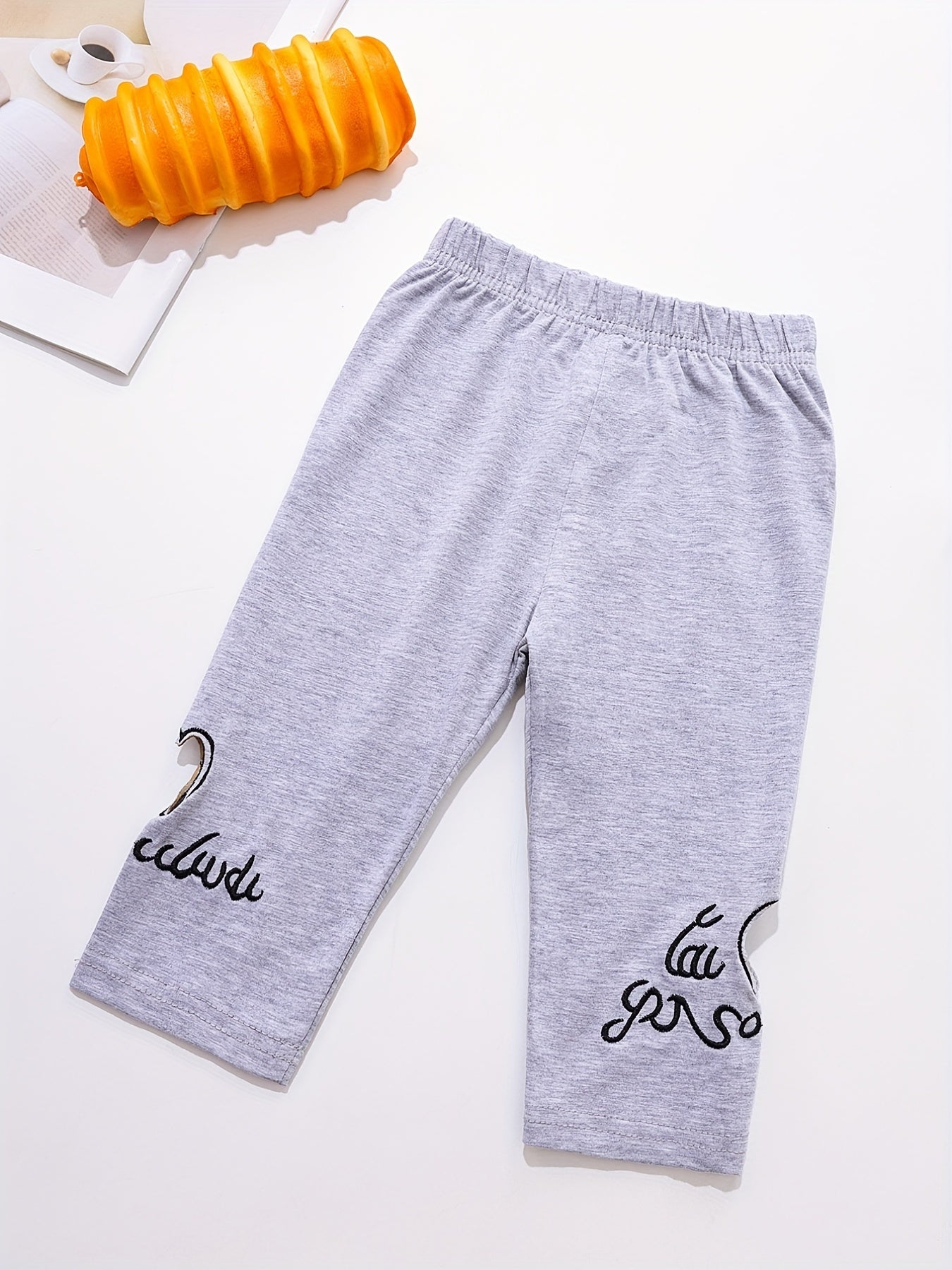 Girl's Heart Hollow Embroidered Cropped Pants Leggings