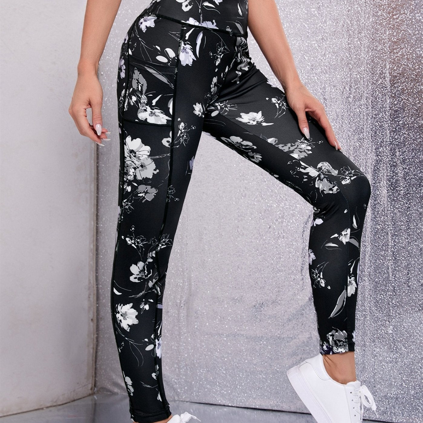 Floral Print High Stretch Yoga Pants with Phone Pocket