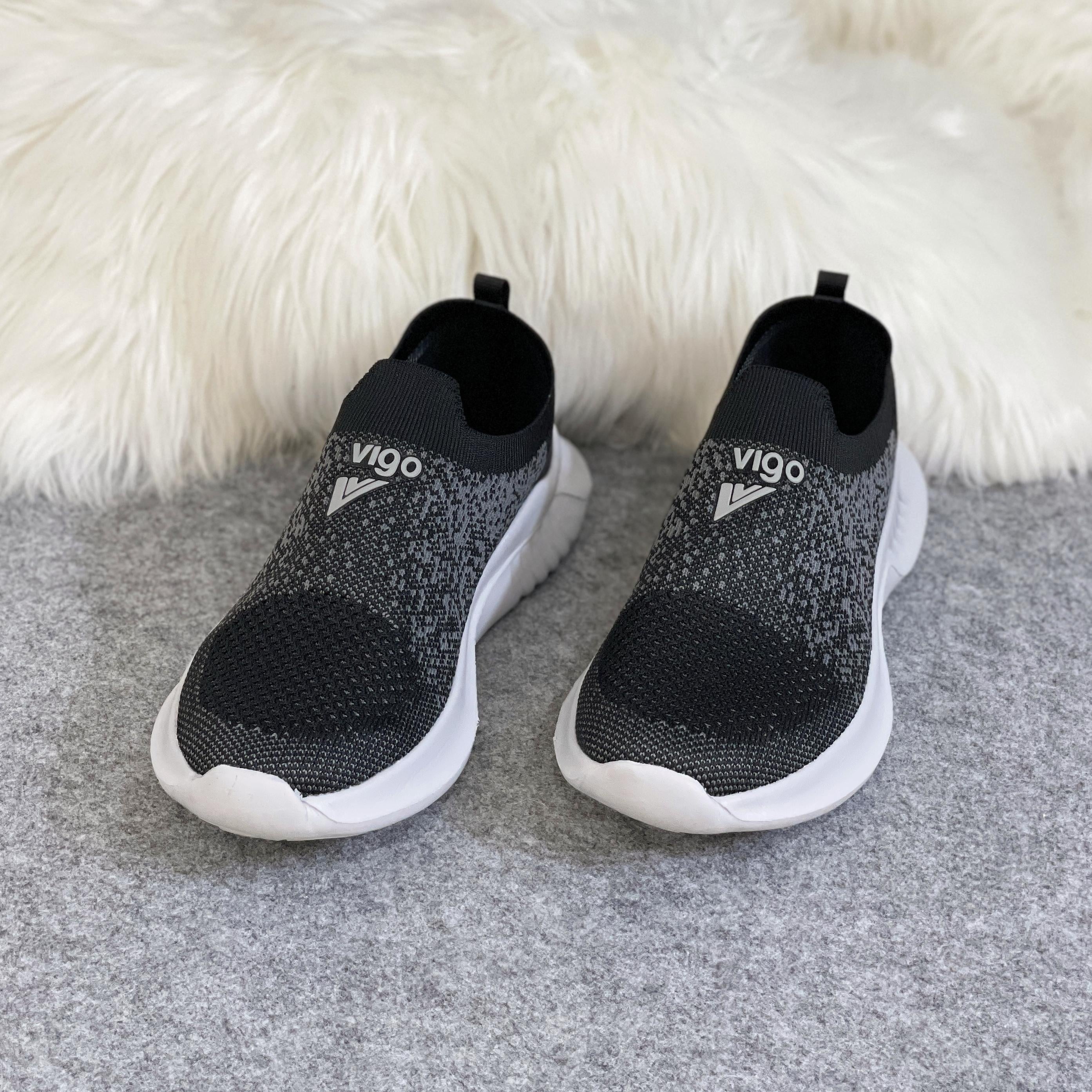 Women's Solid Mesh Breathable Walking Shoes Lightweight Running Shoes