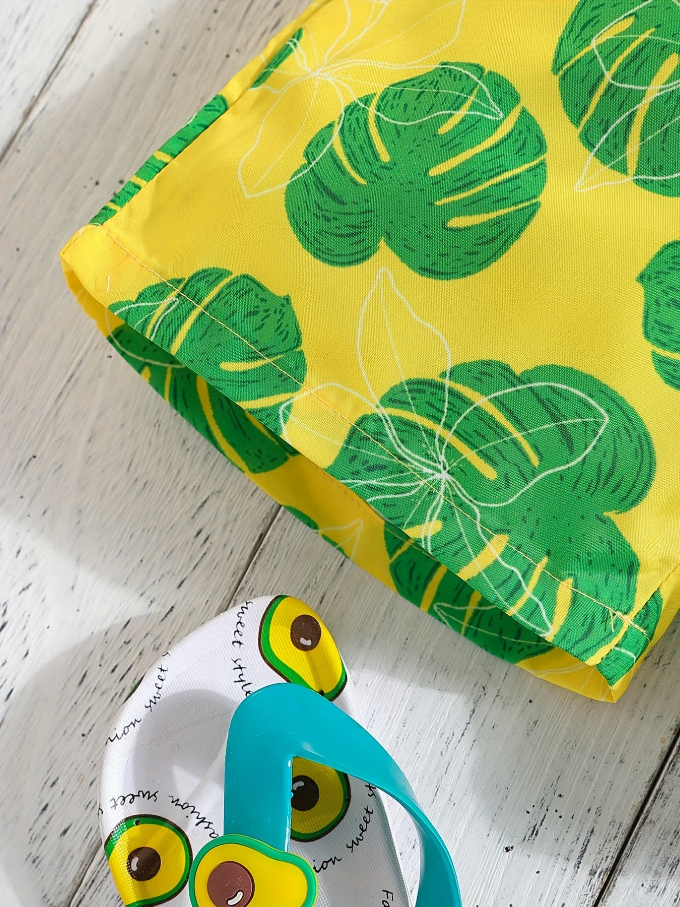 Boys Leaf Print Casual Shorts Comfortable Breathable For Vacation
