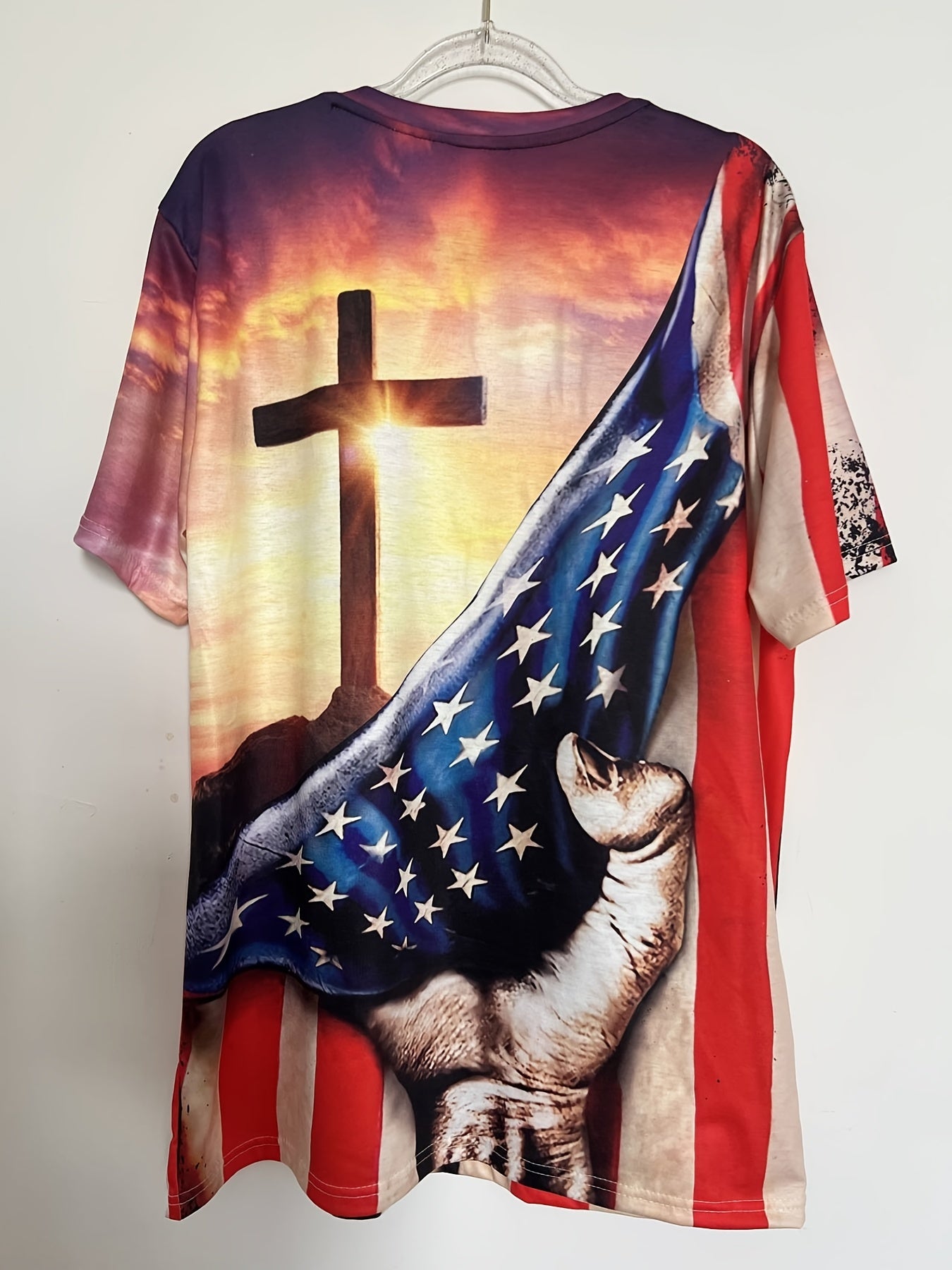 Men's American Flag & Cross Graphic T-shirt - Casual Stretch Tee