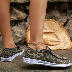 Women's Lightweight Flat Canvas Lace Up Shoes