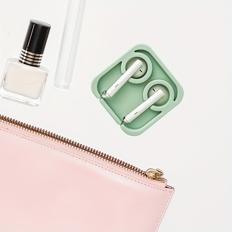 Tangle-Free Headphone Cable Organizer for Outdoor Activities