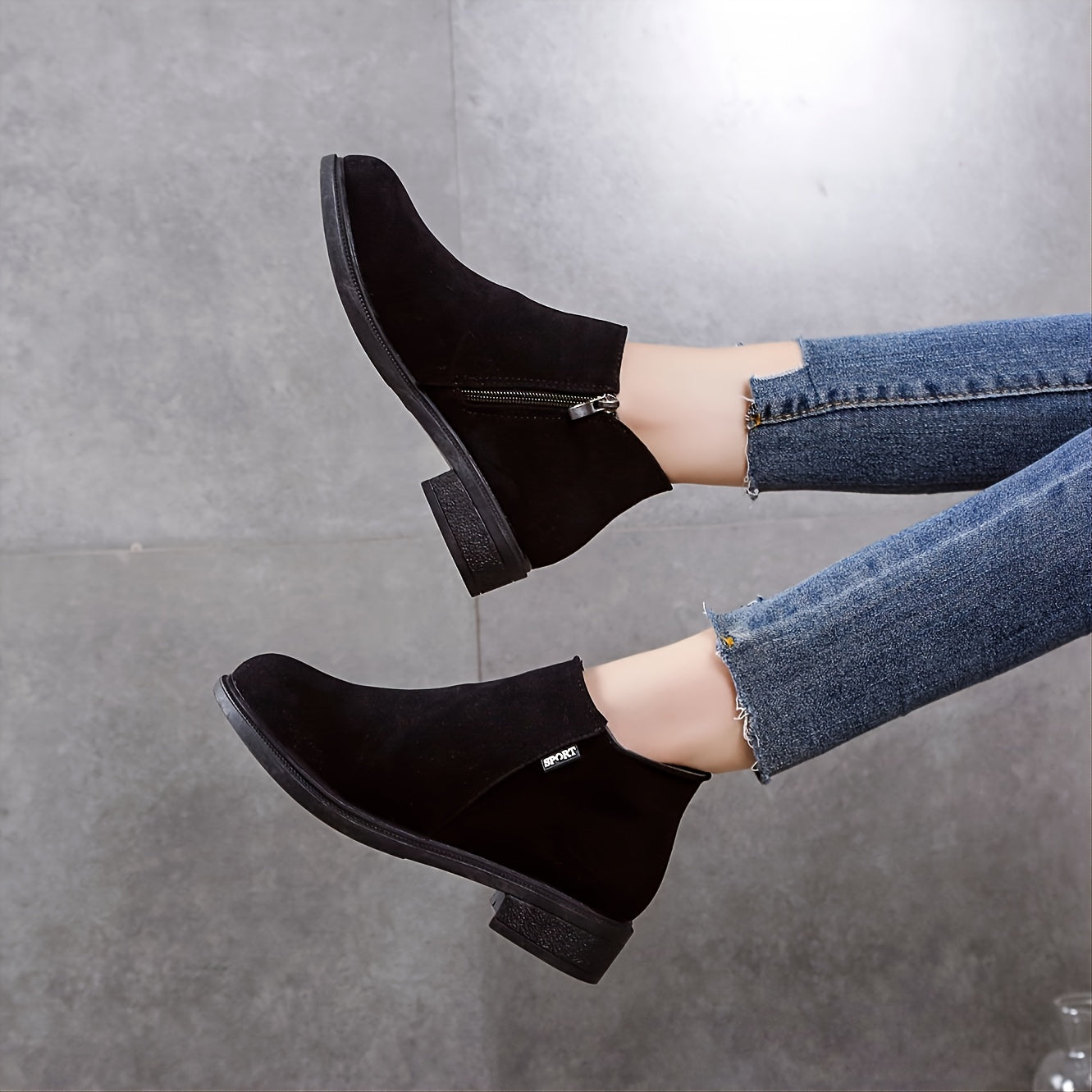 Women's Chunky Heeled Side Zip Ankle Boots
