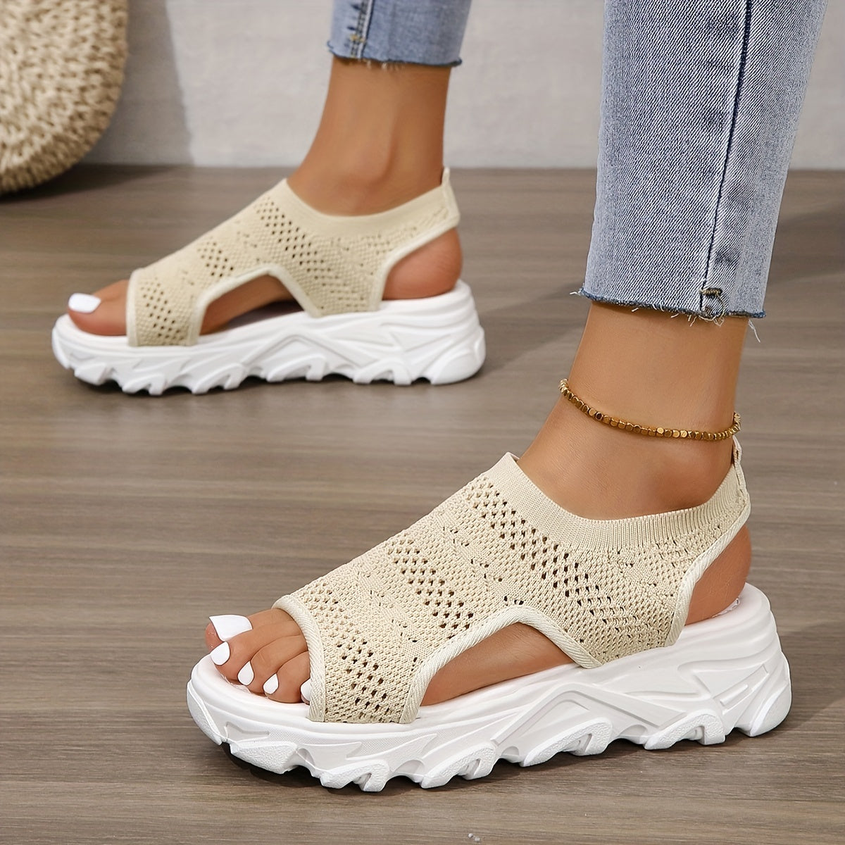 Women's Platform Sandals Open Toe Cutout Breathable Slip On Comfortable Sandals