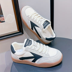 Women's Arrow Pattern Flat Shoes Retro Sports Sneakers