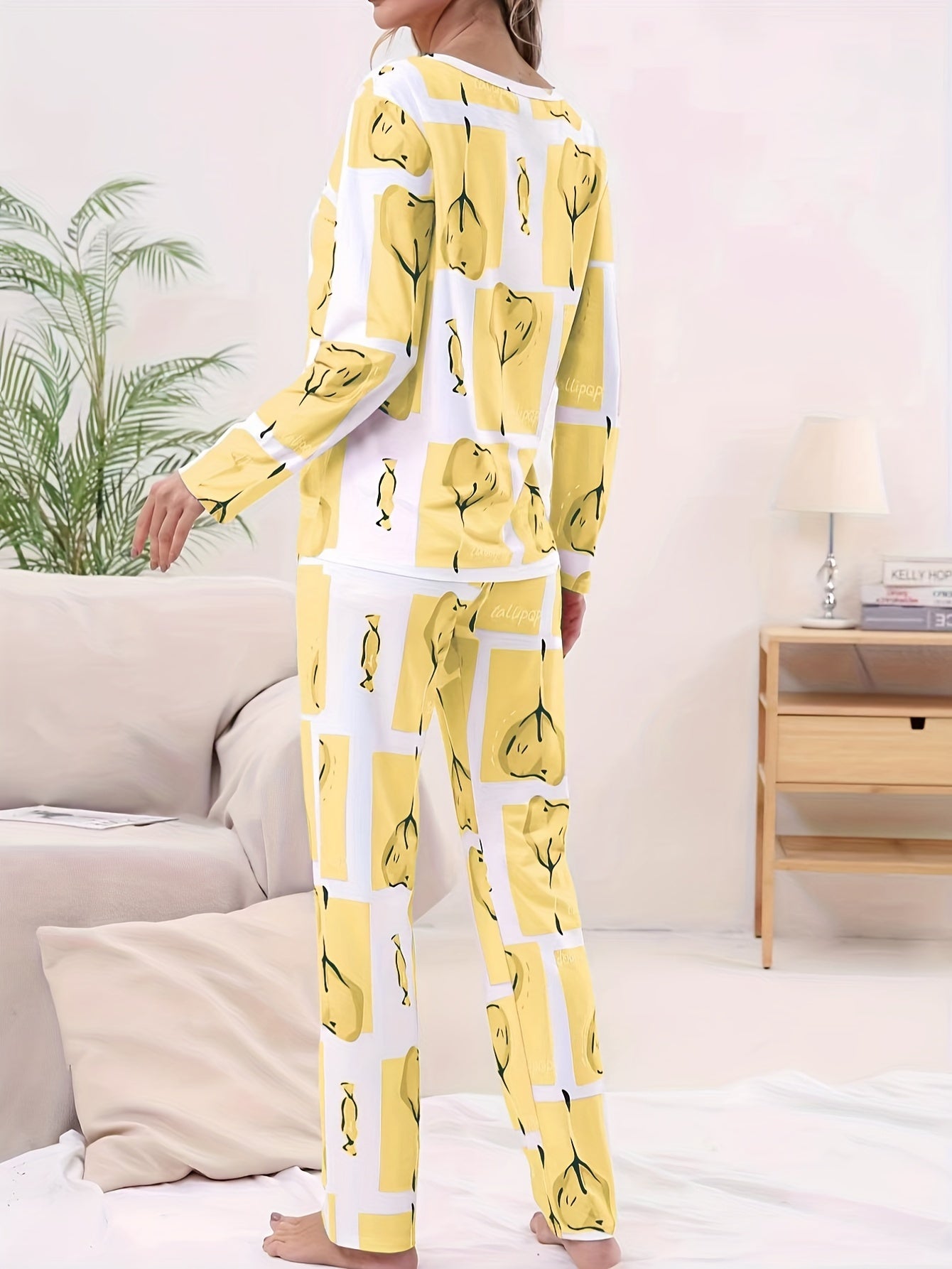 Heart Print Pajama Set Long Sleeve Crew Neck Top & Elastic Waistband Pants