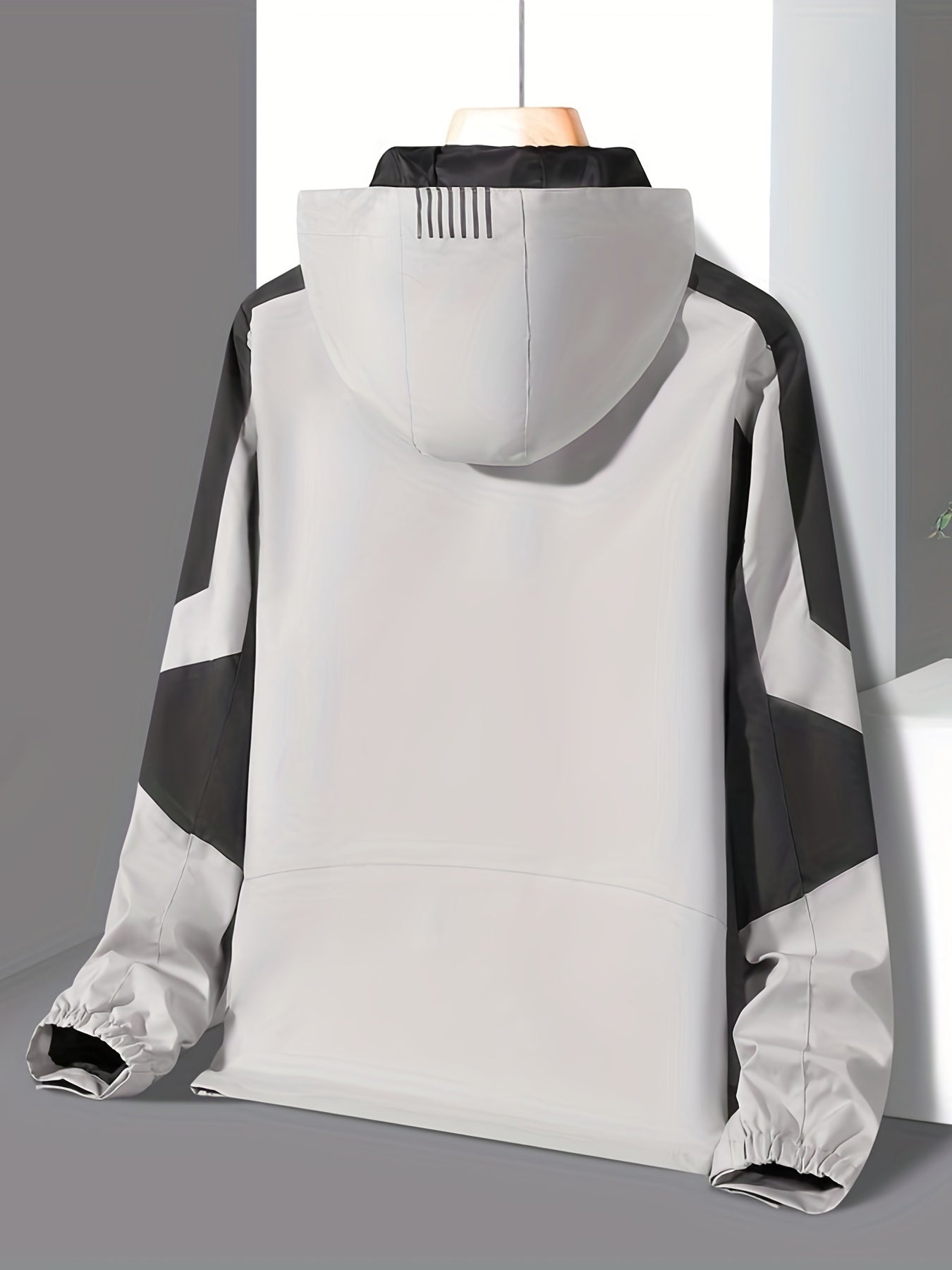 Women's Hooded Outdoor Jacket Waterproof Coat