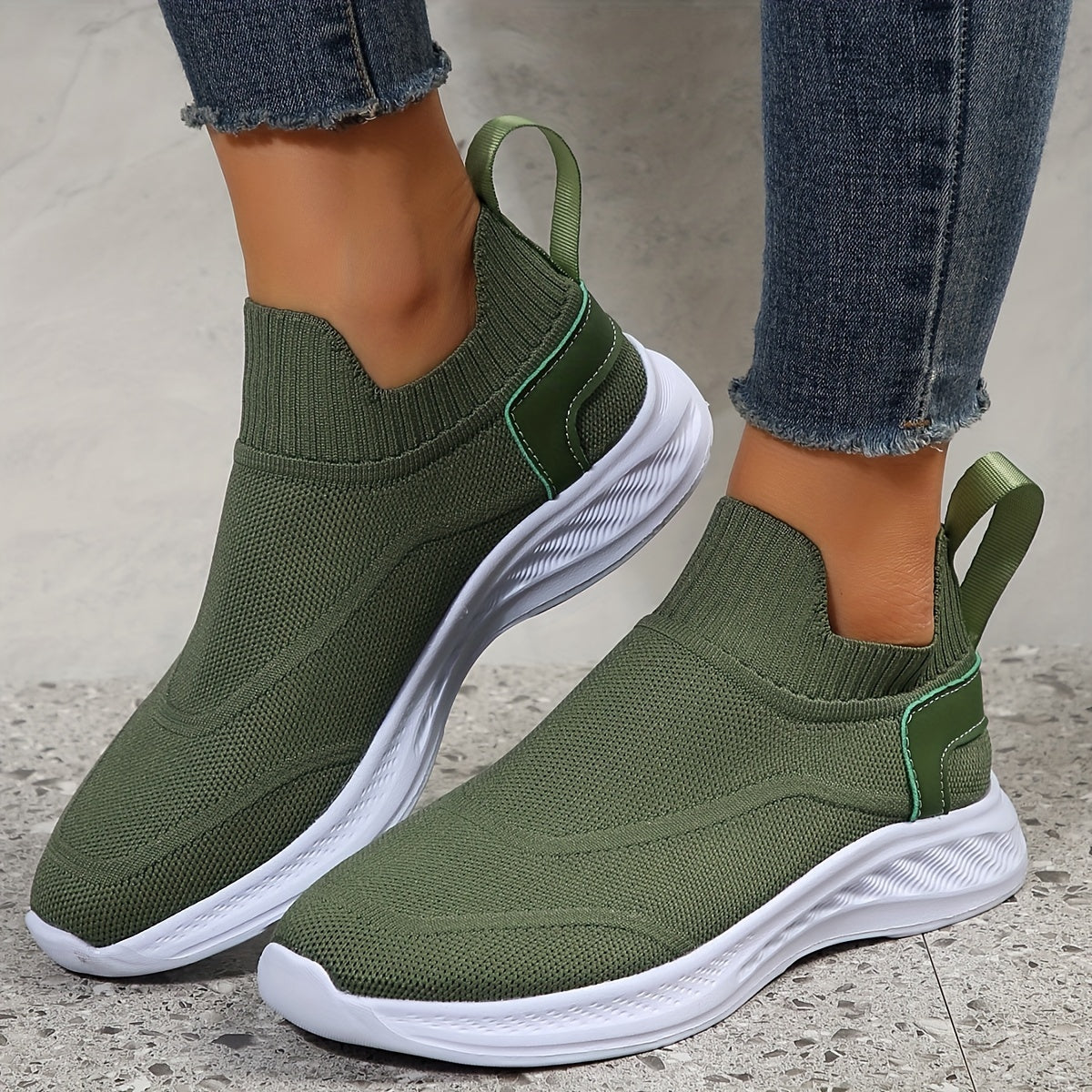 Women's Slip-on Walking Shoes Lightweight Sneakers