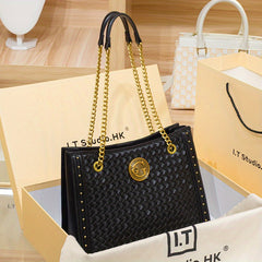 Stylish Underarm Crossbody Bag with Chain Shoulder Strap