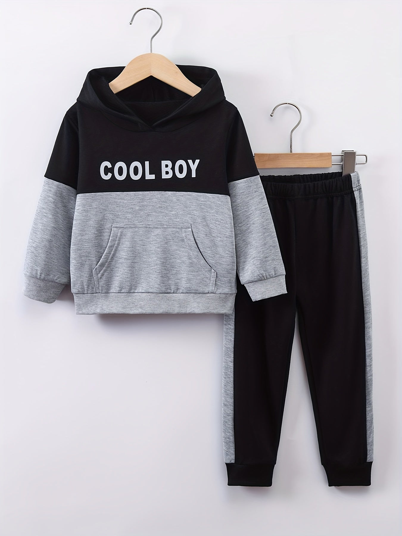 Boy's Clash Outfit 2pcs Hoodie & Sweatpants Set BOY Print