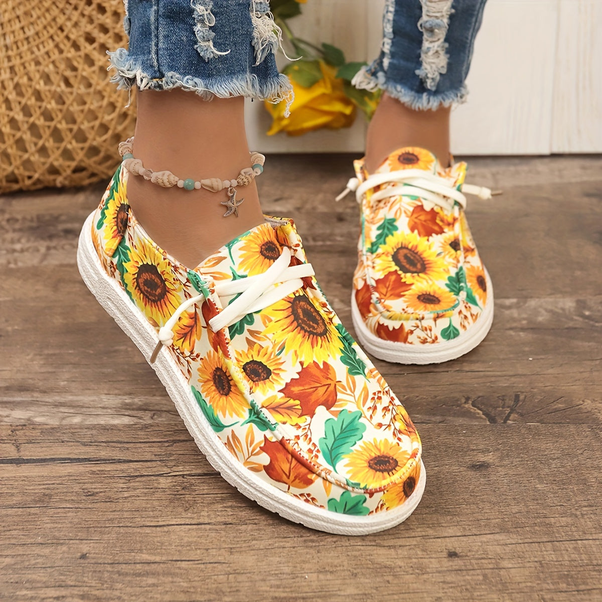 Women's Skateboard Shoes with Chrysanthemum Sunflower Pattern