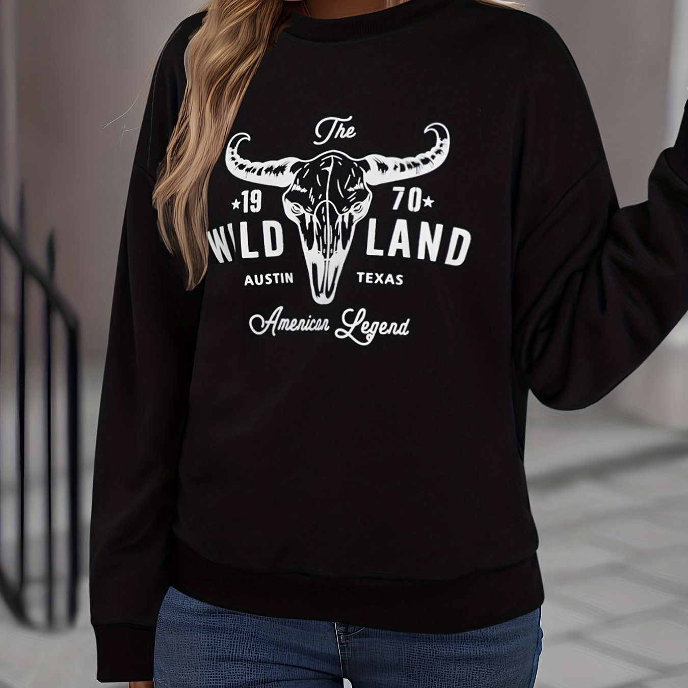 Bull Head Print Pullover Sweatshirt Crew Neck Fall Winter Womens Clothing