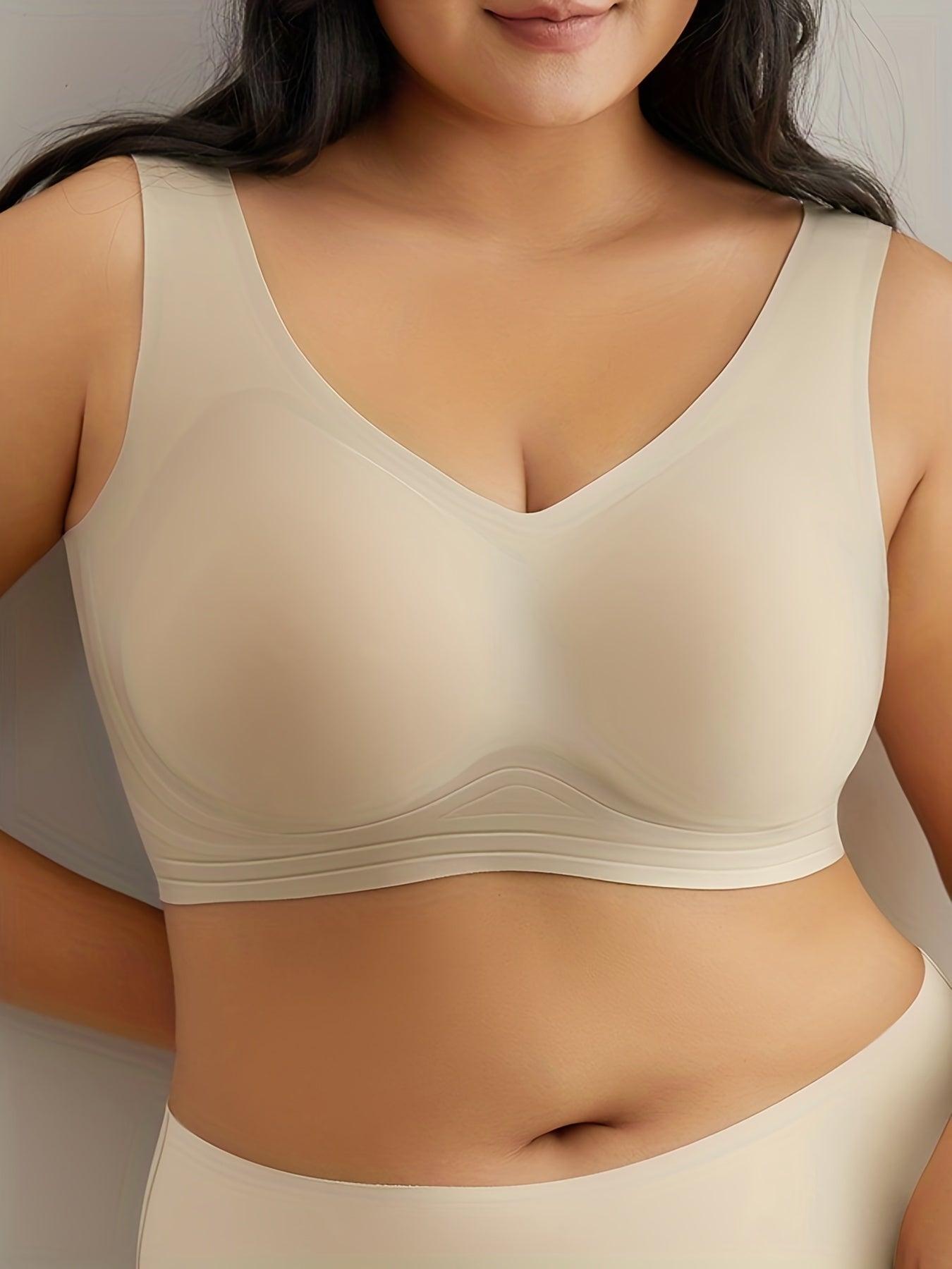 Seamless Solid High Stretch Invisible Bra with Removable Pads