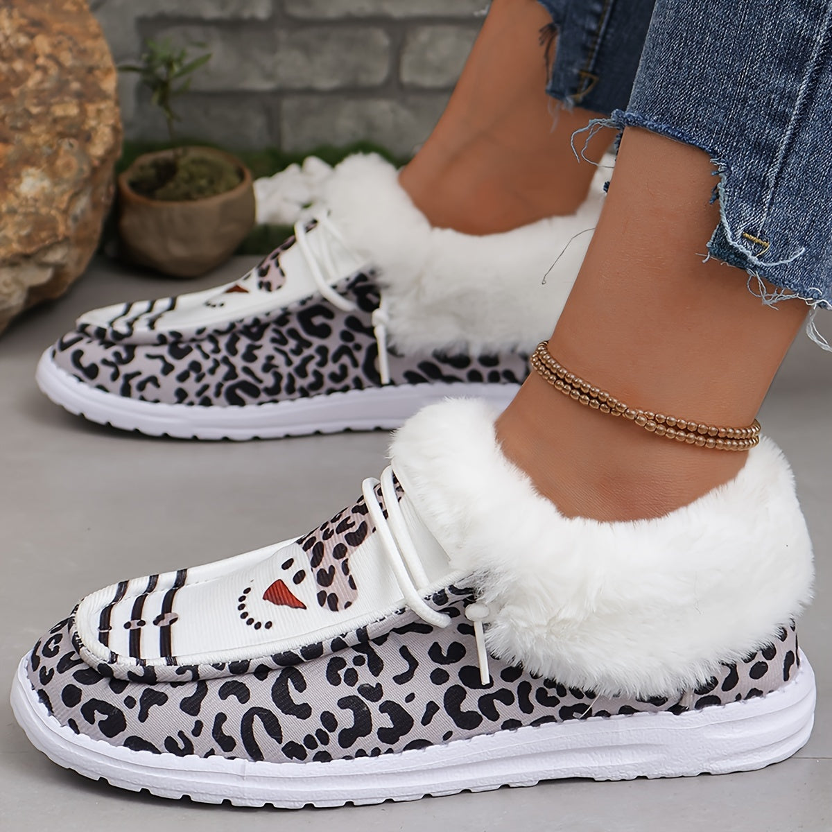Women's Christmas Snowman & Leopard Skateboard Shoes Low Top