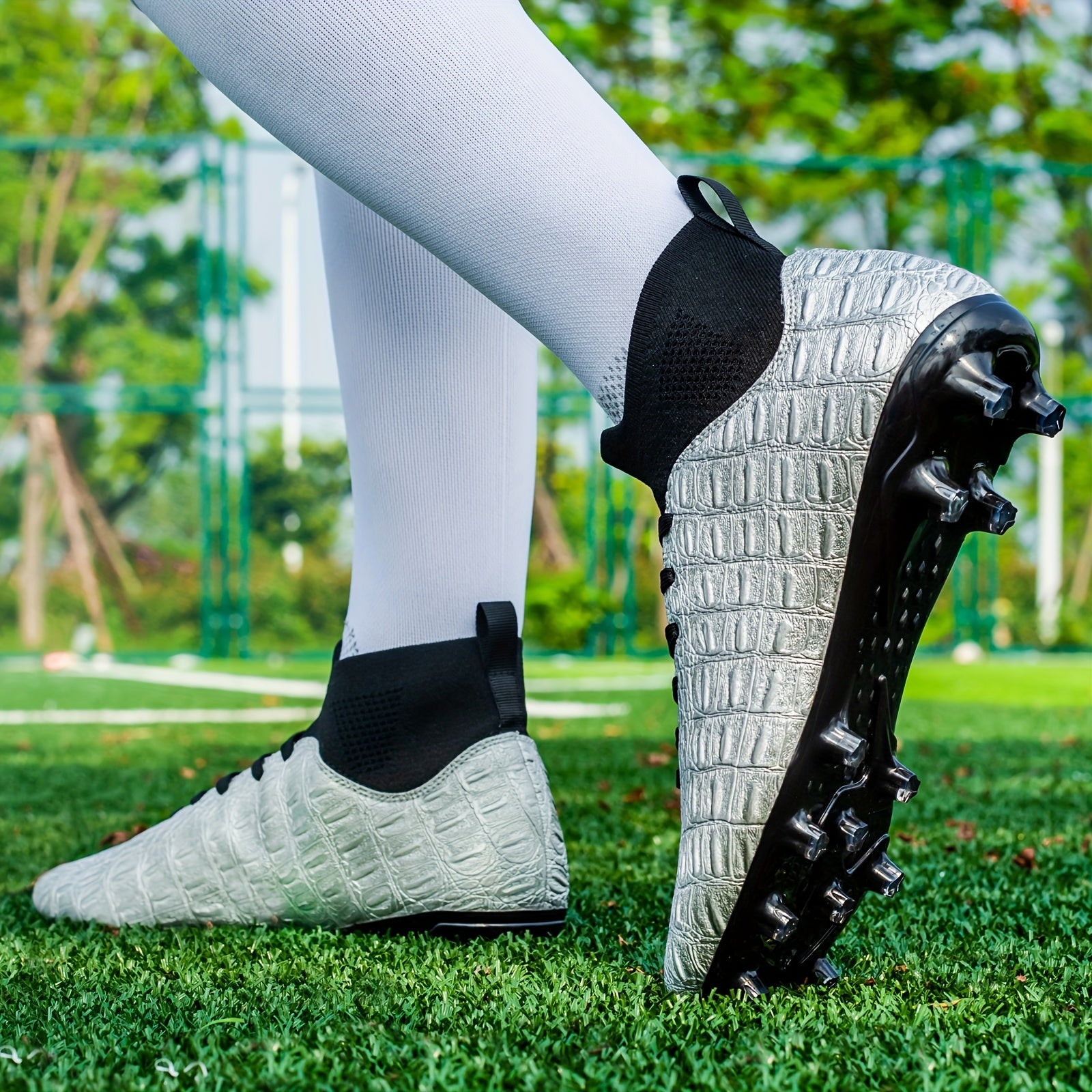 Men's Non Slip Football Cleat Spikes Professional Outdoor Soccer Shoes