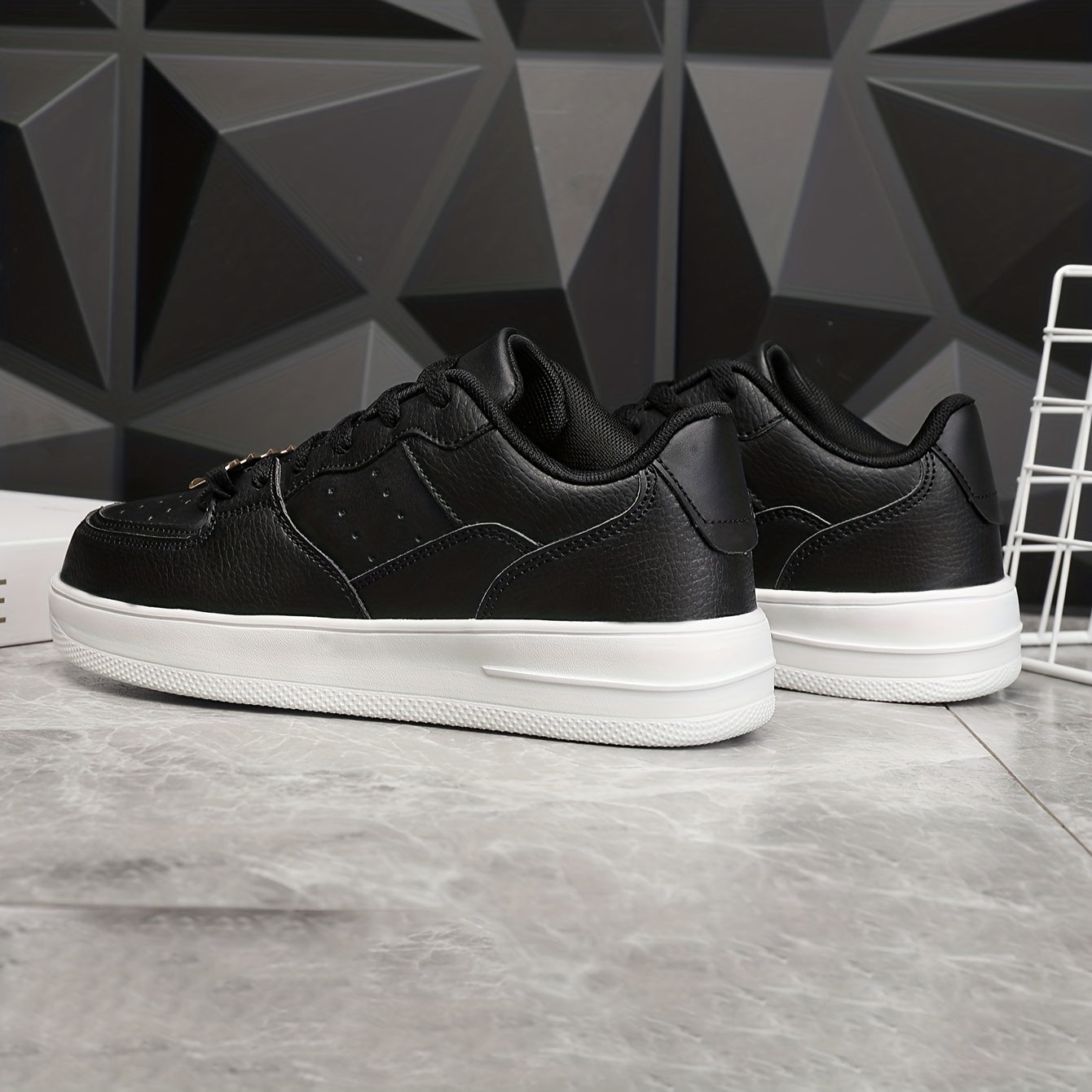 Women's Waterproof Solid Skate Shoes Low Top Sport Shoes